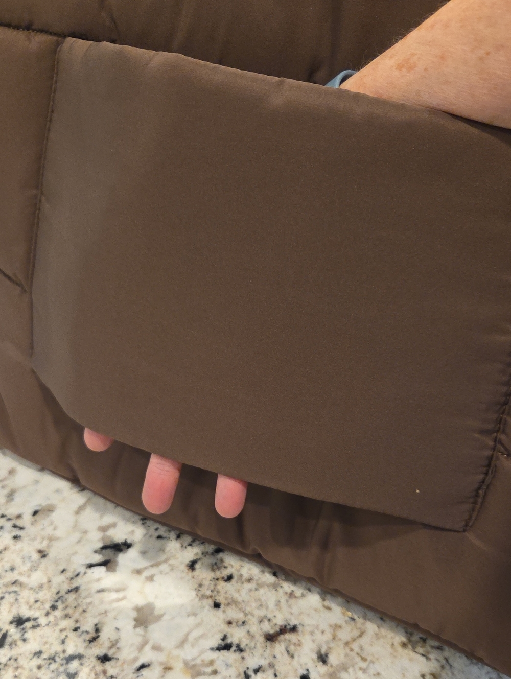 Wilo Multi Pocket Travel Weekender Quilted Puffer Tote in Brown - Picture 3 of 11
